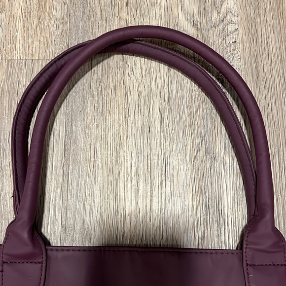 Selena Gomez Tote​​​ - Picture 4 of 11